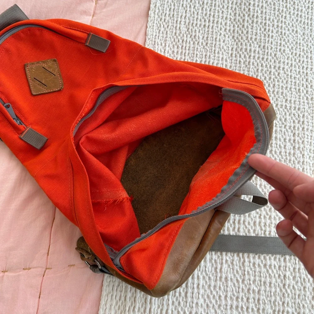Rare Made in USA 70s Vtg Sierra Designs Teardrop Leather Bottom Backpack Orange